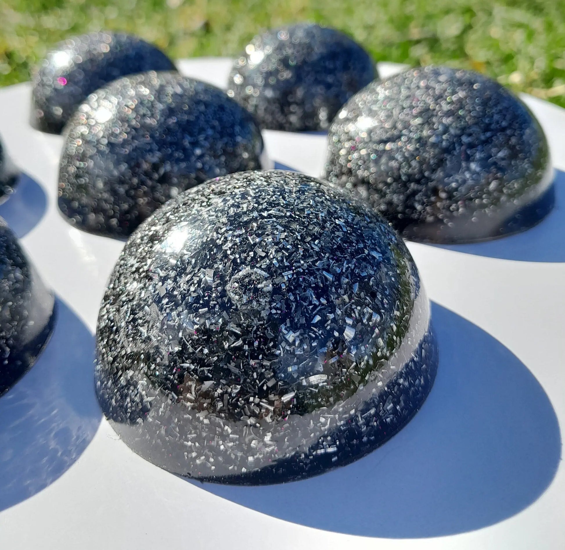 Orgonita Semiesfera con Shunguita - mundoorgon