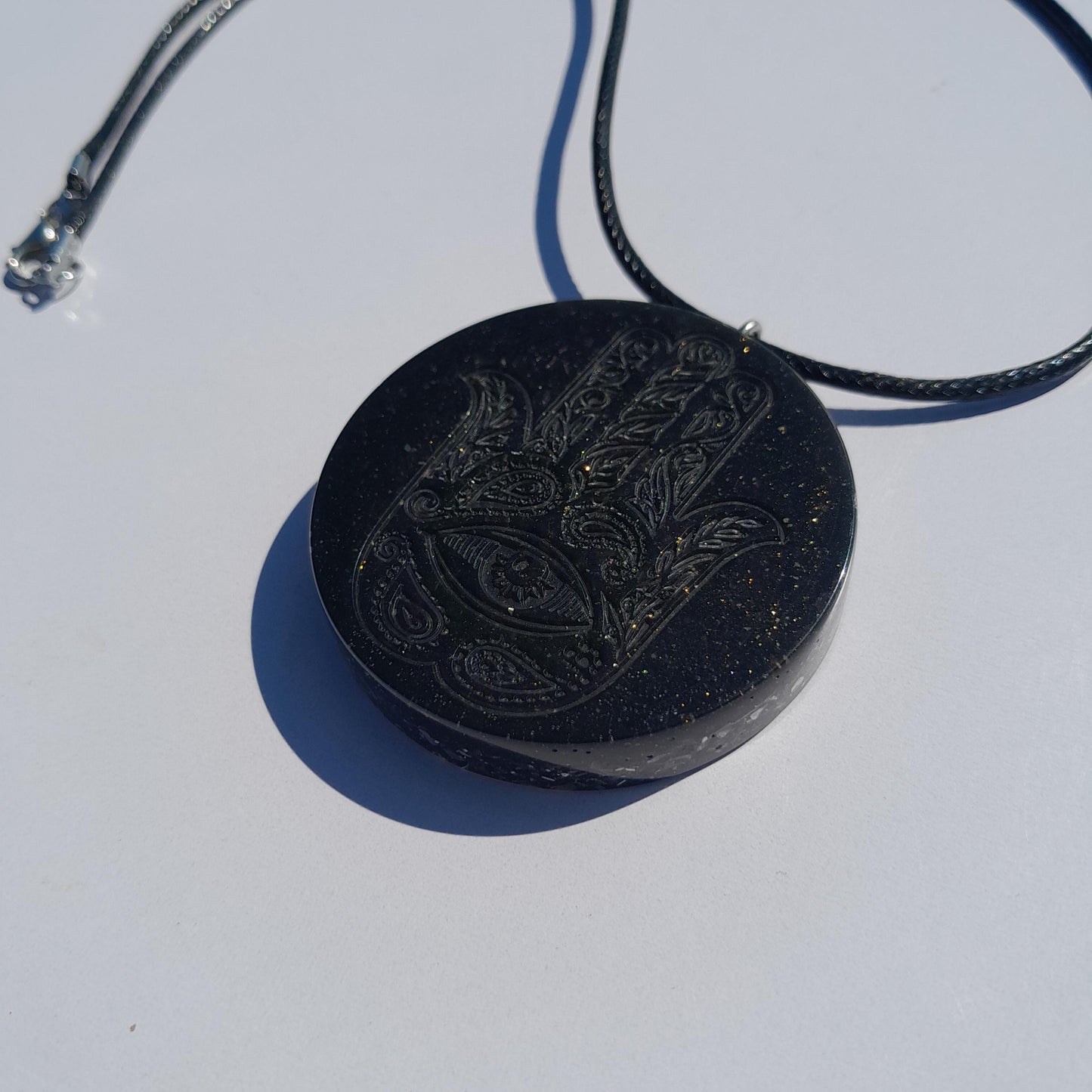 Colgante Orgonita Mano de Fátima con Shunguita- Ornone Necklace