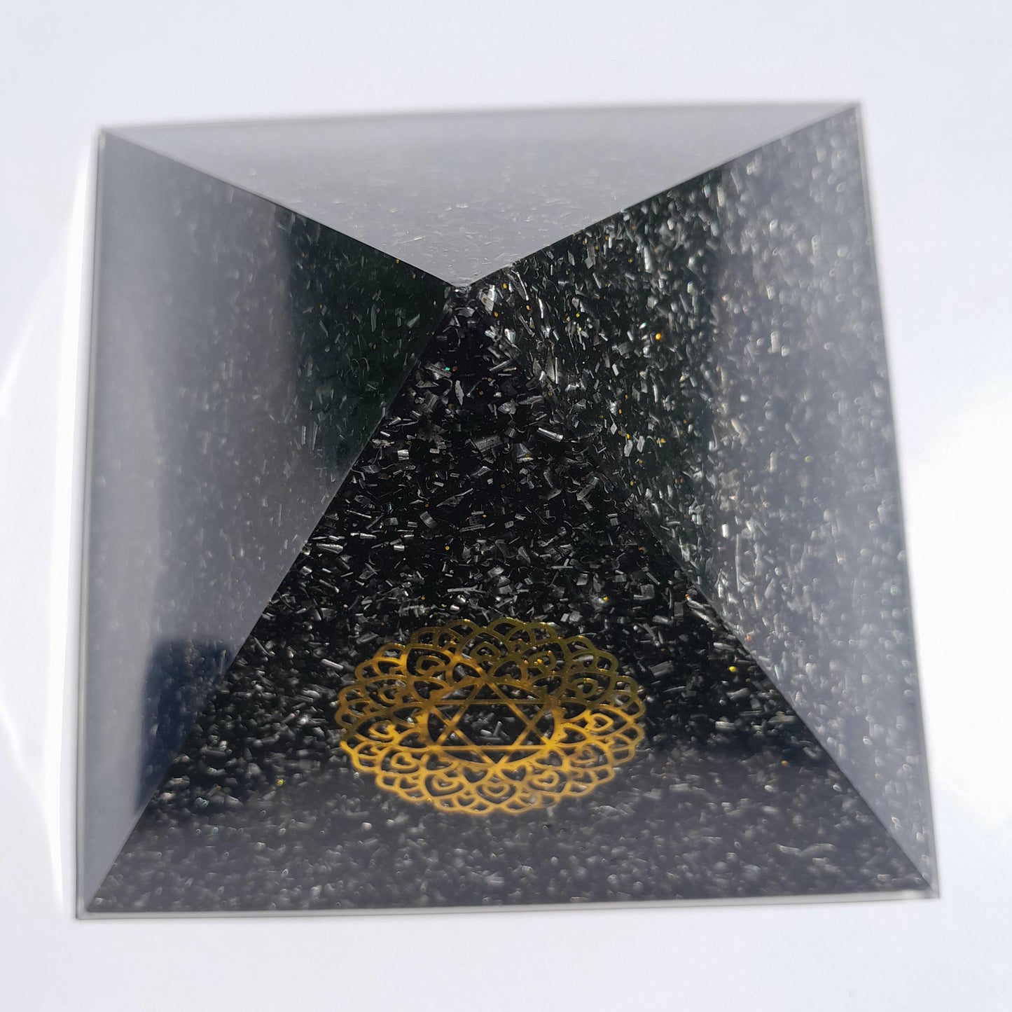 Pirámide Orgonita Estrella de 6 Puntas- 120mm Base- Energía Positiva, Protección y Decoración Espiritual