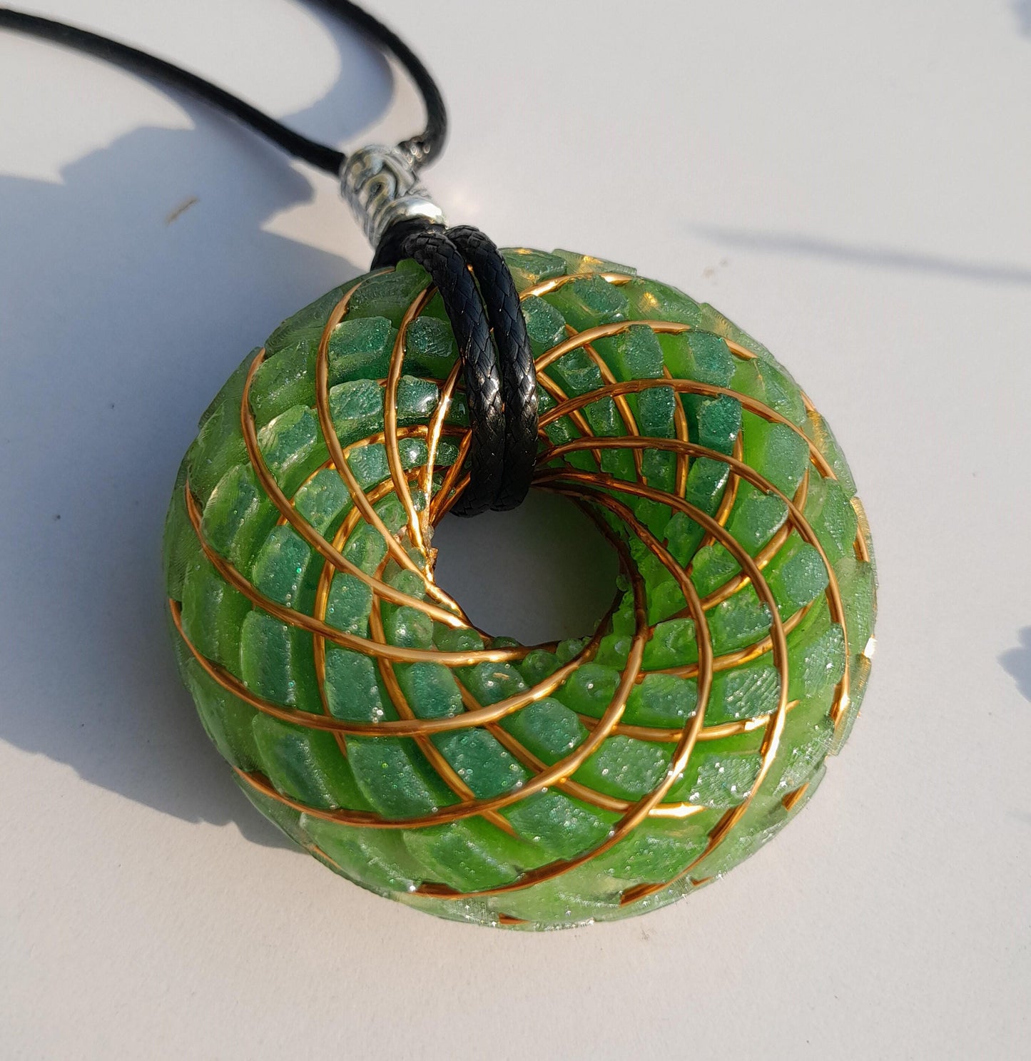 Bobina Torus Rodin Azul con Aventurina Verde- 50mm- Generador de Ondas de Vórtice