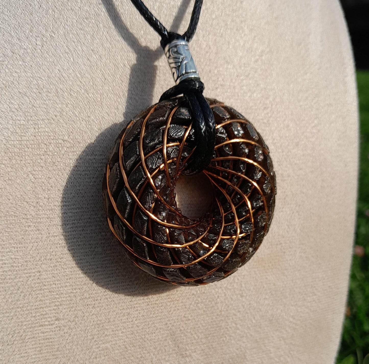 Bobina Torus Rodin Azul con Shungit- 50mm- Generador de Ondas de Vórtice