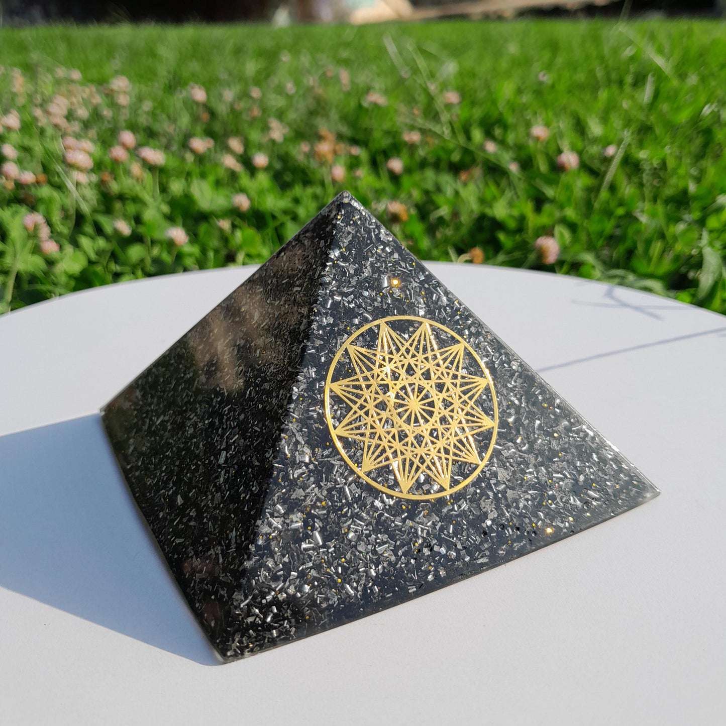 Pirámide Orgonita Metatron- 90mm de Base