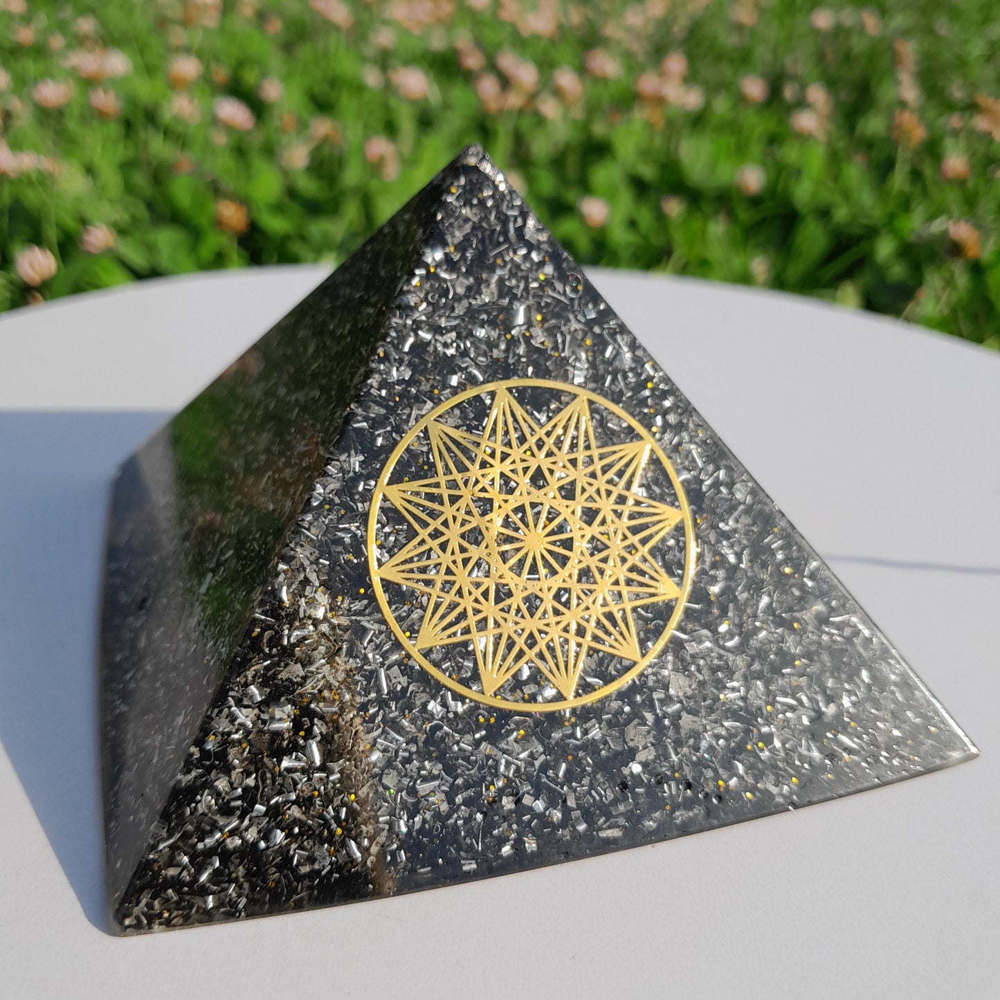 Pirámide Orgonita Metatron- 90mm de Base