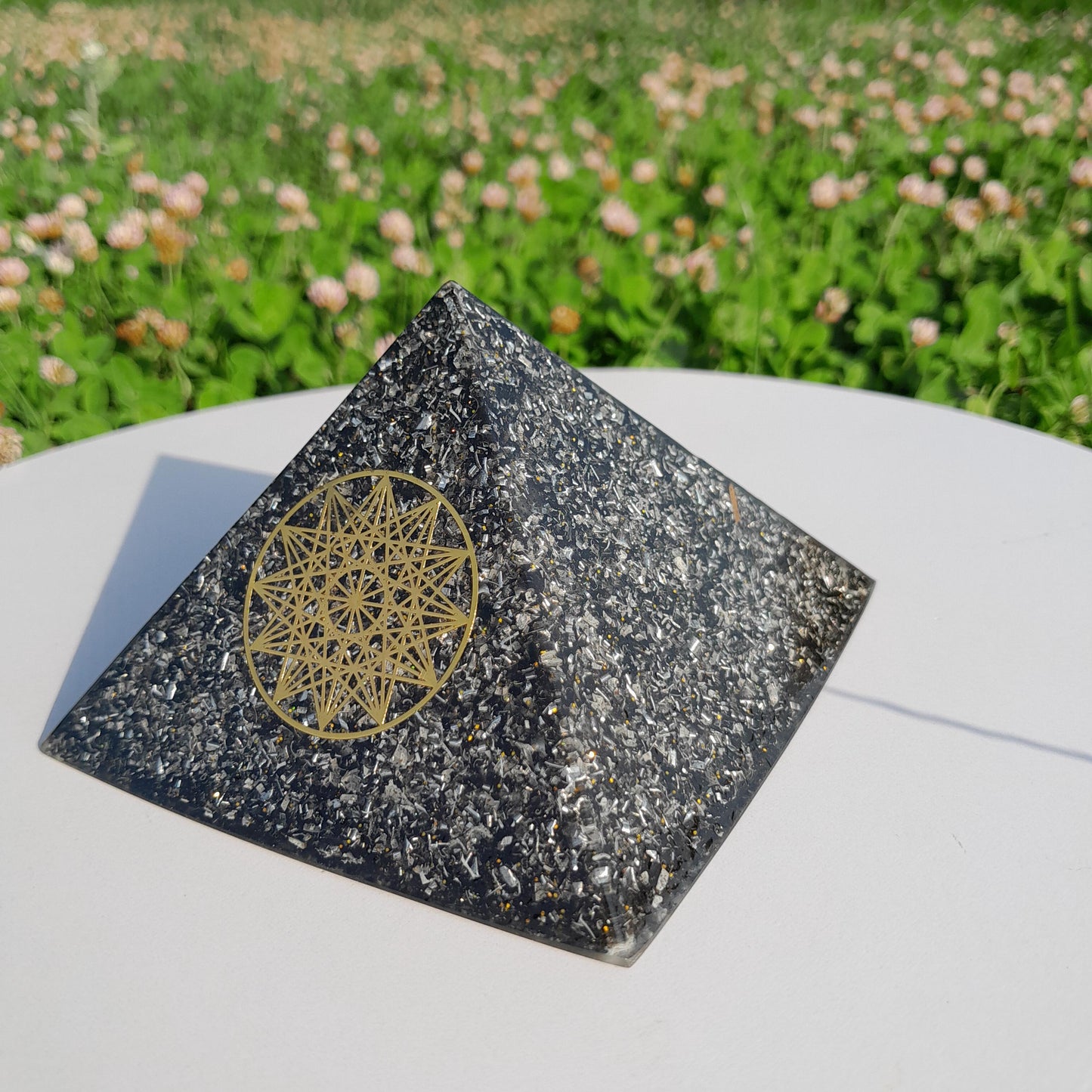 Pirámide Orgonita Metatron- 90mm de Base