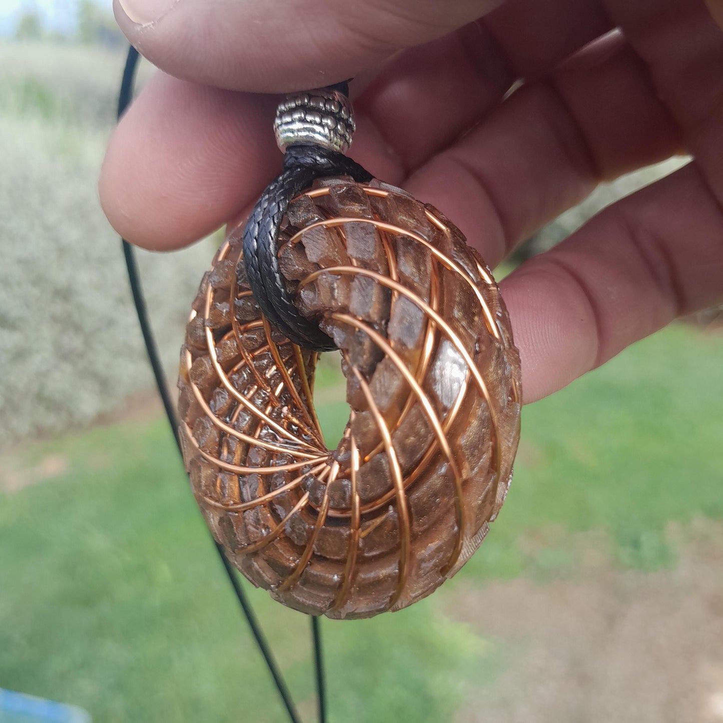 Bobina Torus Rodin con Ojo de Tigre y Shungita- 50mm- Generador de Ondas de Vórtice