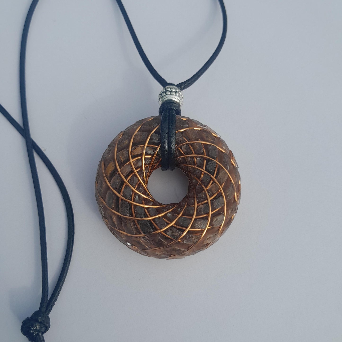Bobina Torus Rodin con Ojo de Tigre y Shungita- 50mm- Generador de Ondas de Vórtice