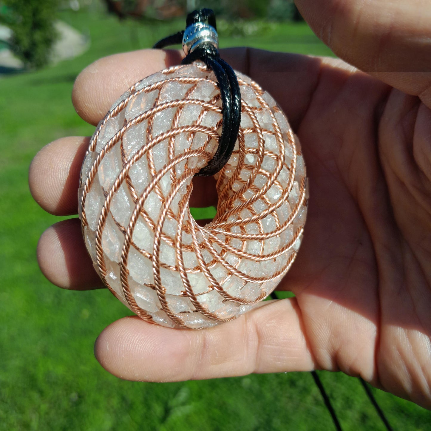 Bobina Rodin con Howlita y Cuarzo Cristal- 62mm- Generador de Ondas de Vórtice