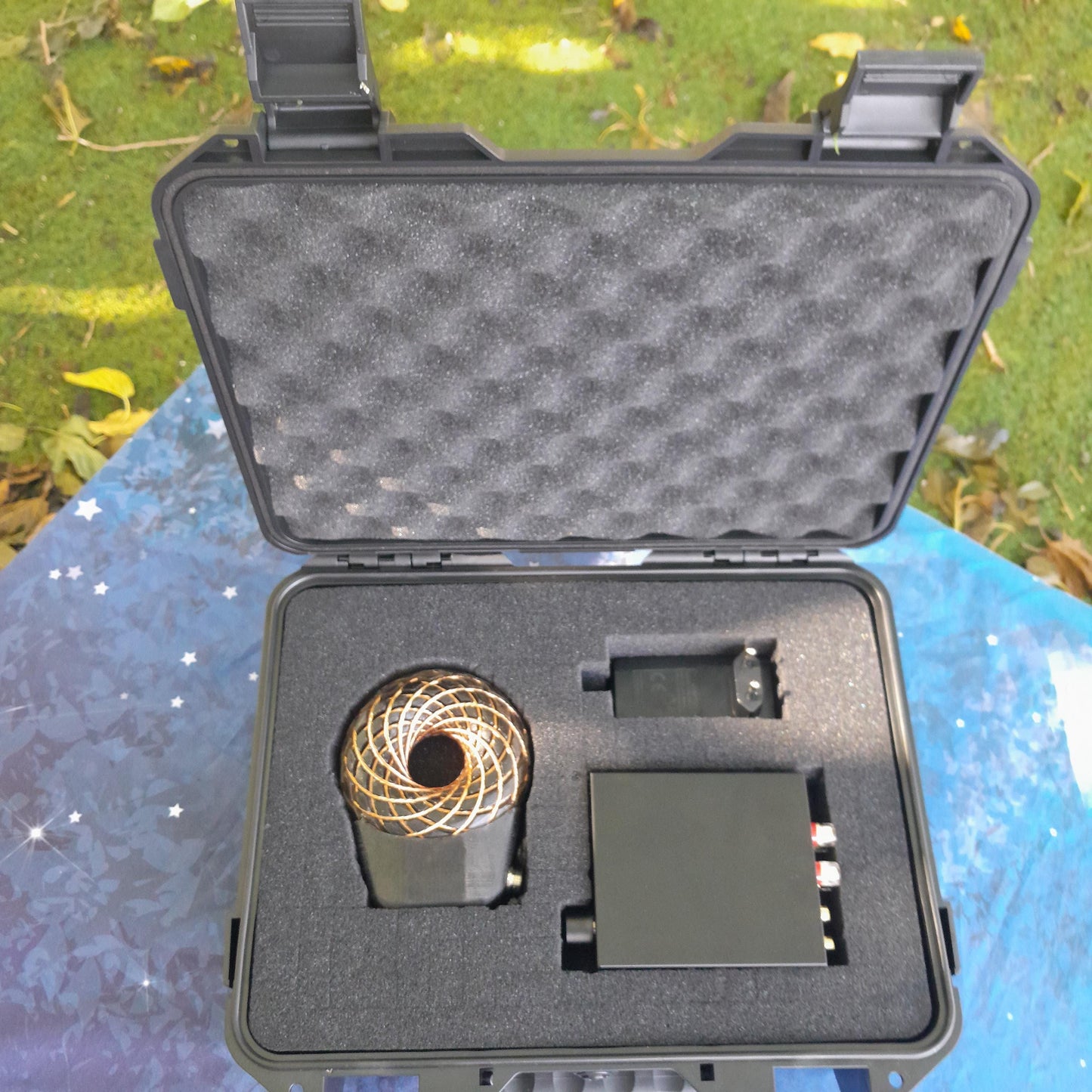 Bobina Torus Rodin 100mm | Dispositivo PEMF Portátil de Ondas Escalares con Shungita, Maleta y Amplificador 60W