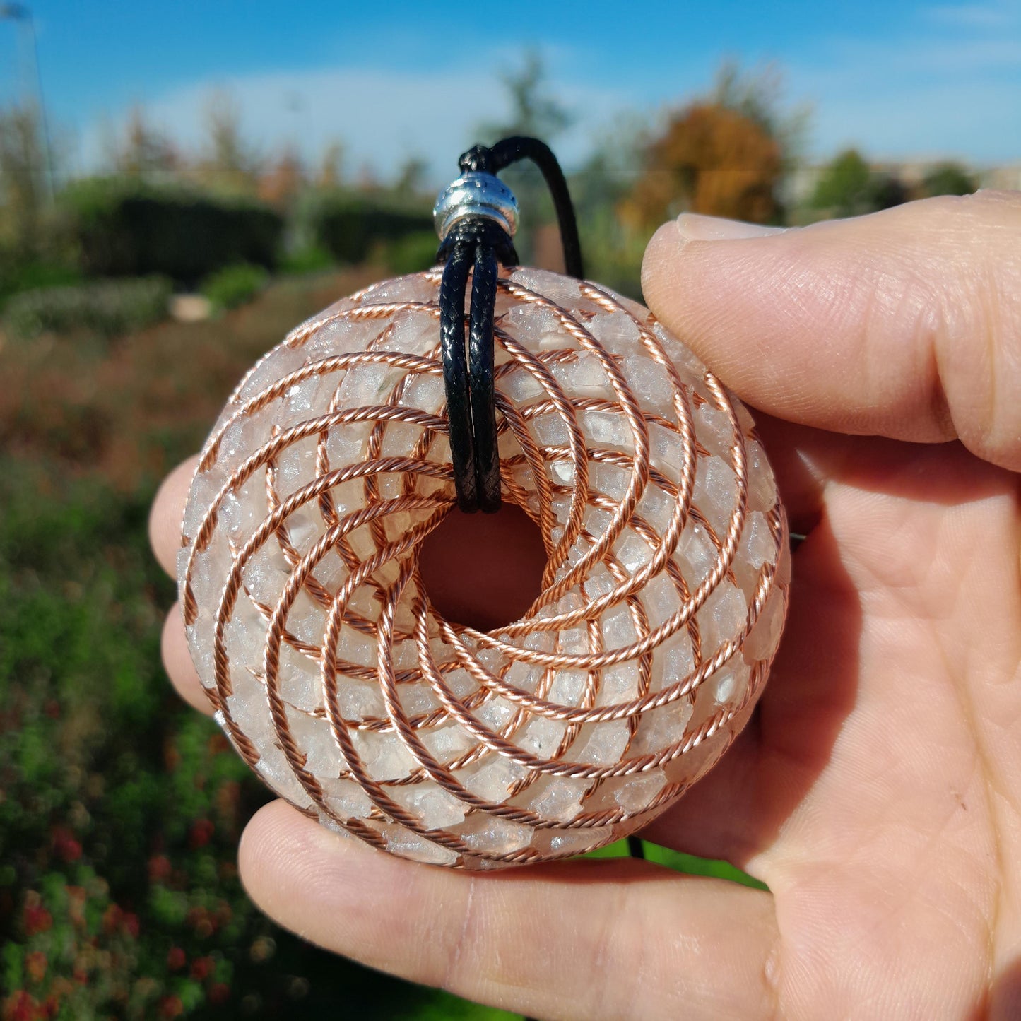 Bobina Rodin con Howlita y Cuarzo Cristal- 62mm- Generador de Ondas de Vórtice