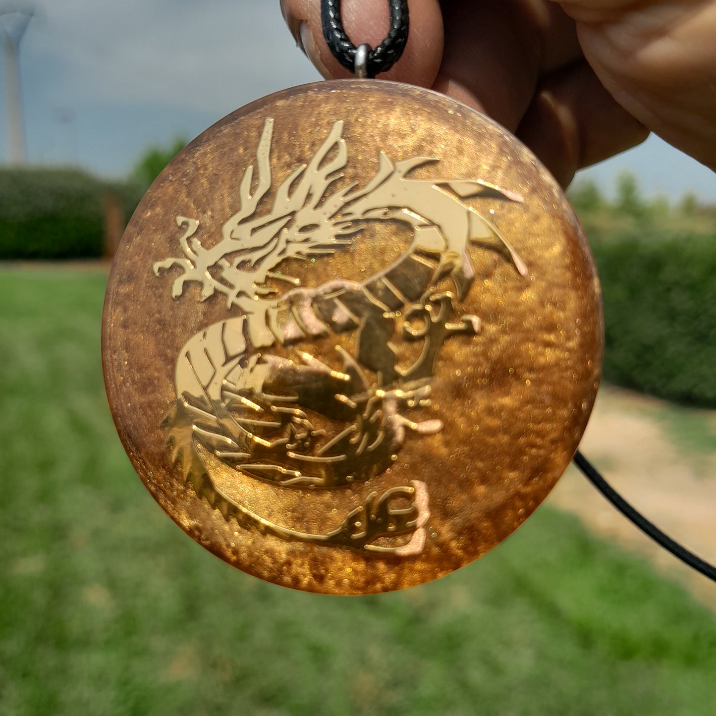 Colgante de Orgonita Dragón de Poder con Shungita