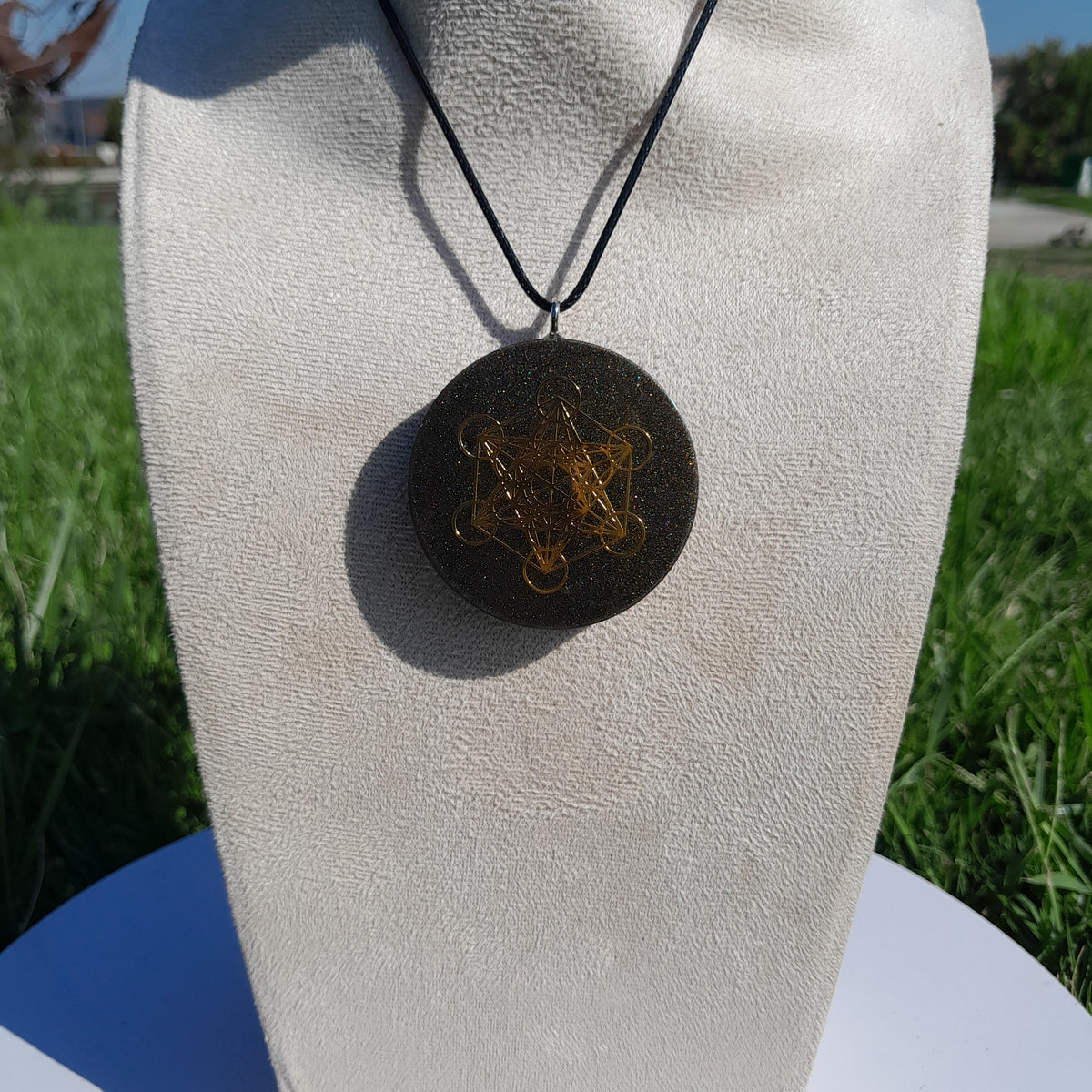 Colgante de Orgonita Metatron Marrón Oscuro con Shungita