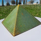 Pirámide Orgonita Verde- Protección 5G- 140mm de Base - mundoorgon
