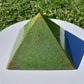 Pirámide Orgonita Verde- Protección 5G- 140mm de Base - mundoorgon