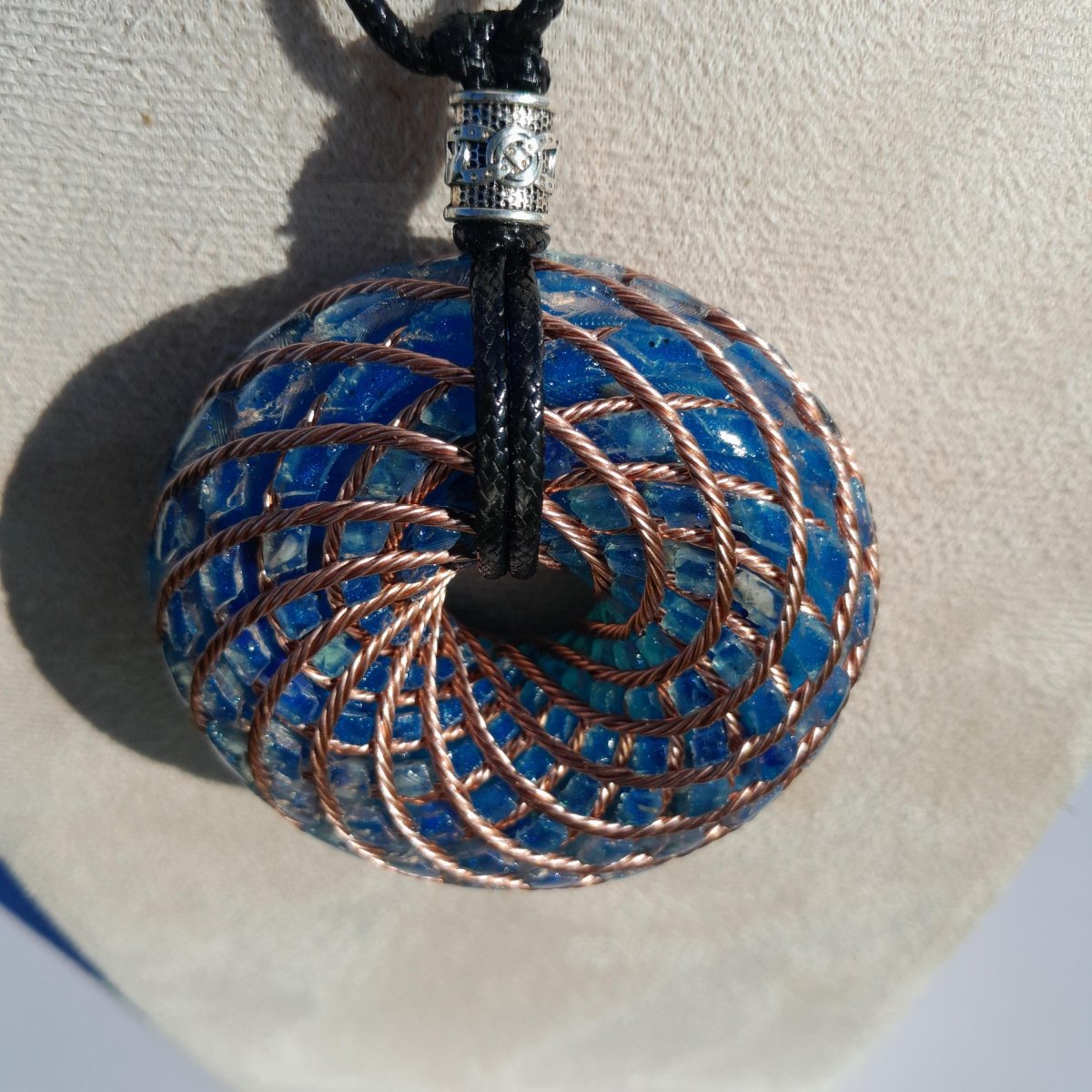 Bobina Torus de Rodin Chips de Lapislázuli - 62mm - Generador de Ondas de Vórtice - Mundo Orgon