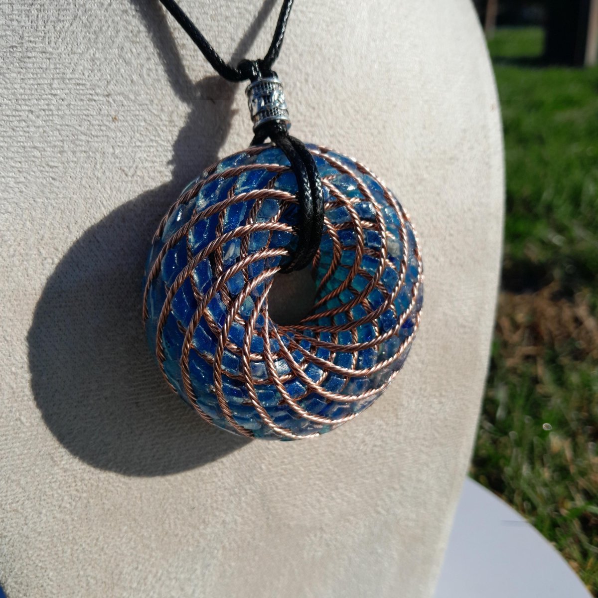 Bobina Torus de Rodin Chips de Lapislázuli - 62mm - Generador de Ondas de Vórtice - Mundo Orgon