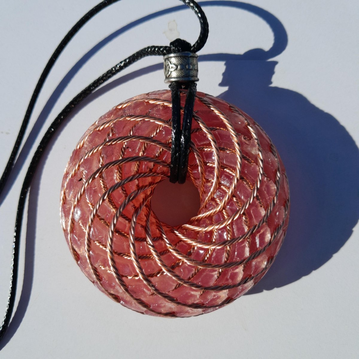 Bobina Torus de Rodin con Cuarzo Rosa - 62mm - Generador de Ondas de Vórtice - Mundo Orgon