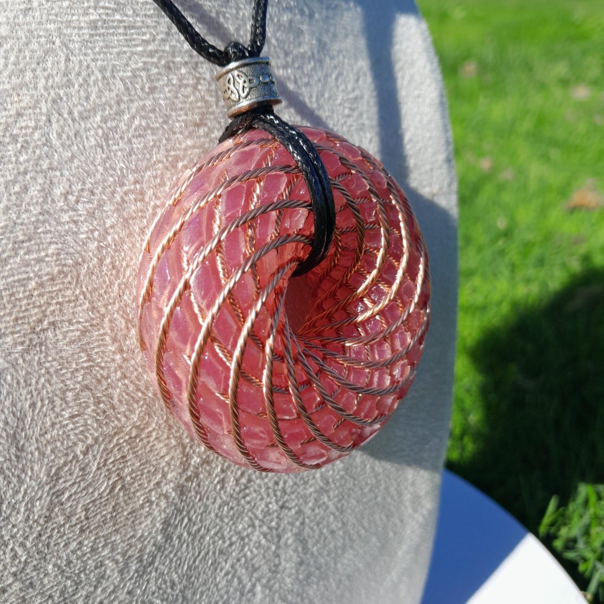 Bobina Torus de Rodin con Cuarzo Rosa - 62mm - Generador de Ondas de Vórtice - Mundo Orgon