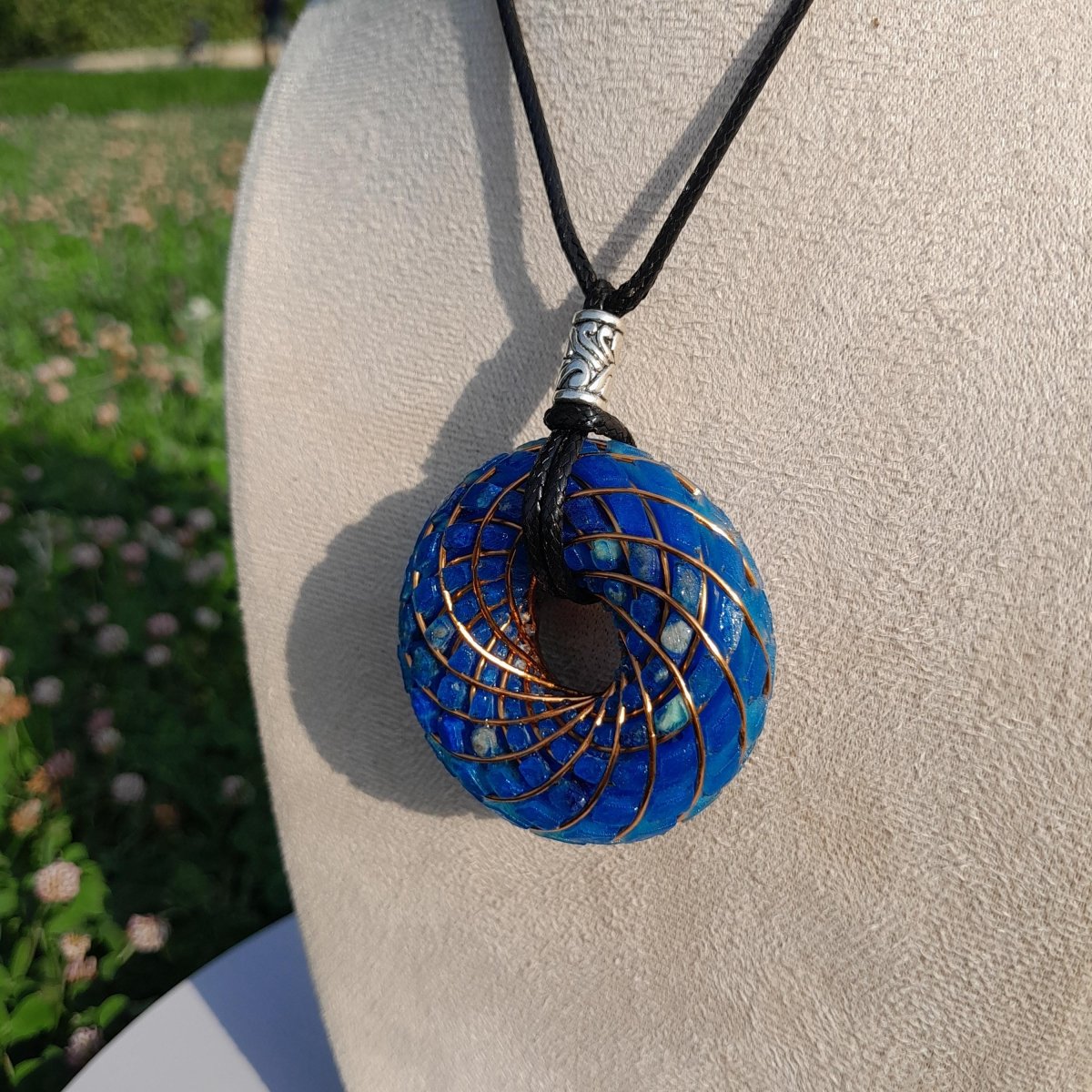 Bobina Torus Rodin Azul con Lapislázuli - 50mm - Generador de Ondas de Vórtice - Mundo Orgon