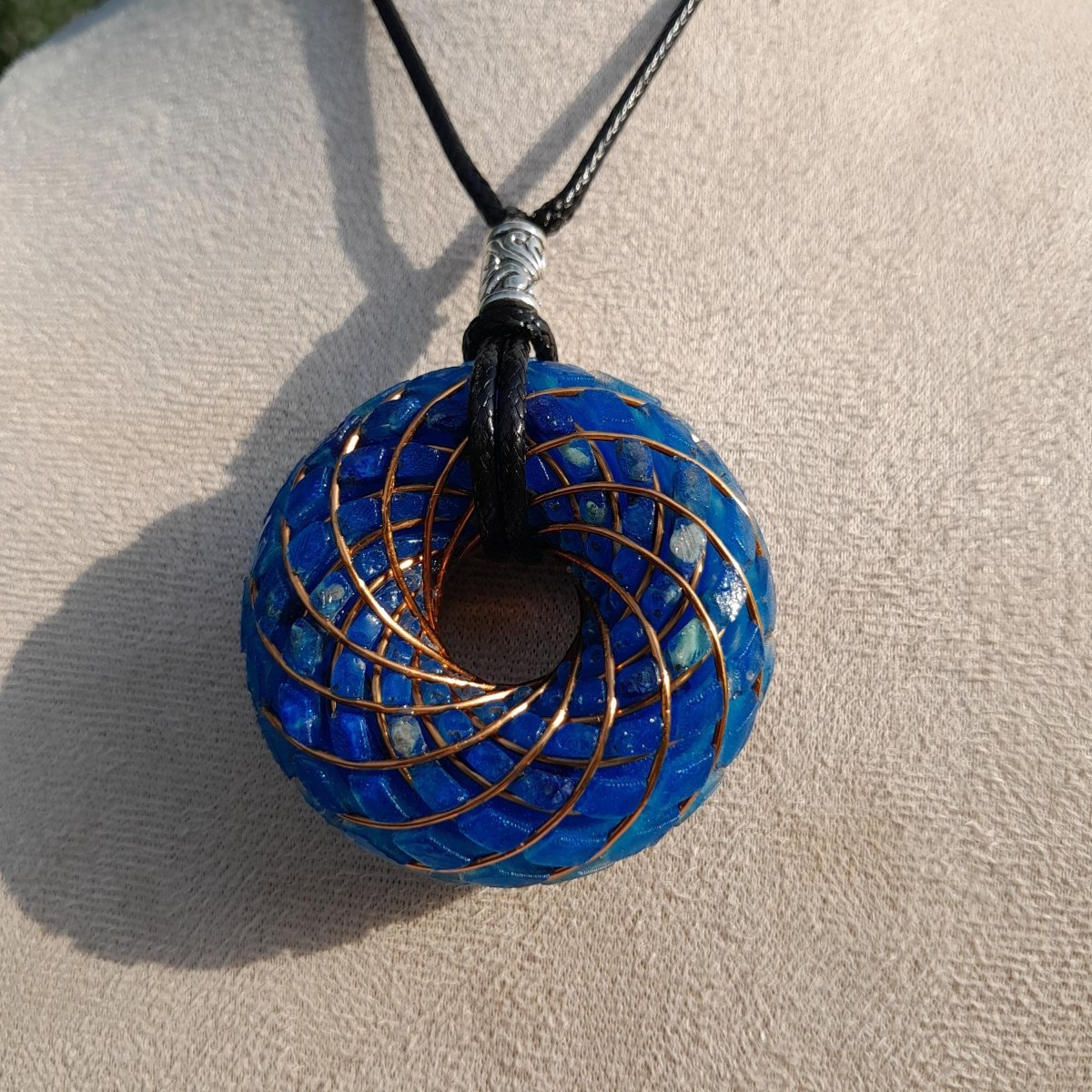 Bobina Torus Rodin Azul con Lapislázuli - 50mm - Generador de Ondas de Vórtice - Mundo Orgon