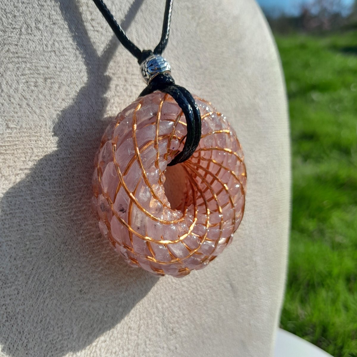 Bobina Torus Rodin con Amatistas - 50mm - Generador de Ondas de Vórtice - Mundo Orgon LTD