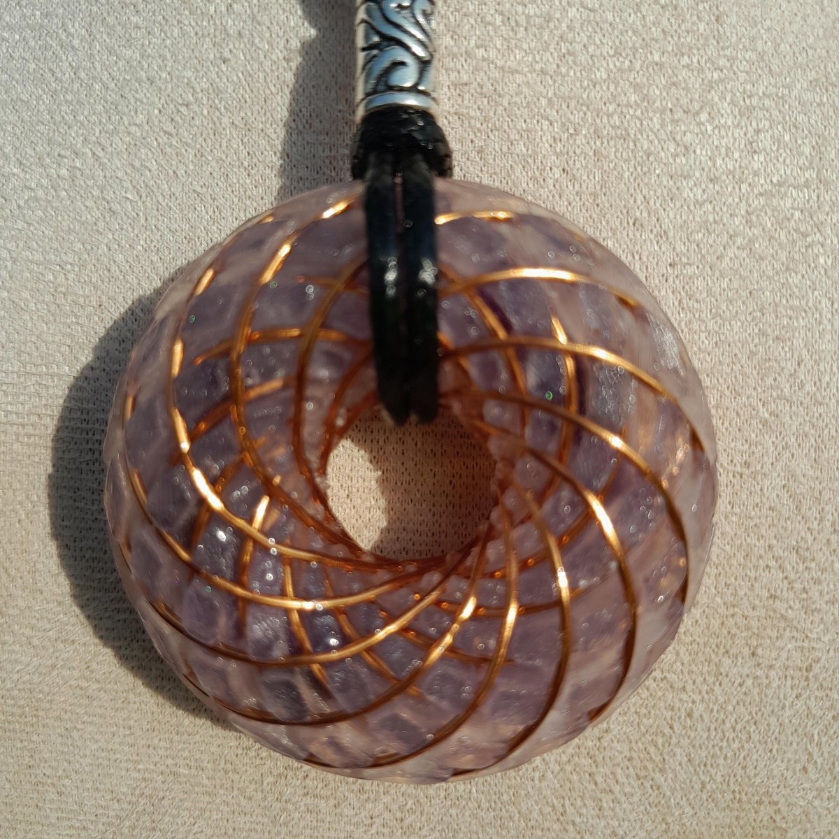 Bobina Torus Rodin con Amatistas - 50mm - Generador de Ondas de Vórtice - Mundo Orgon