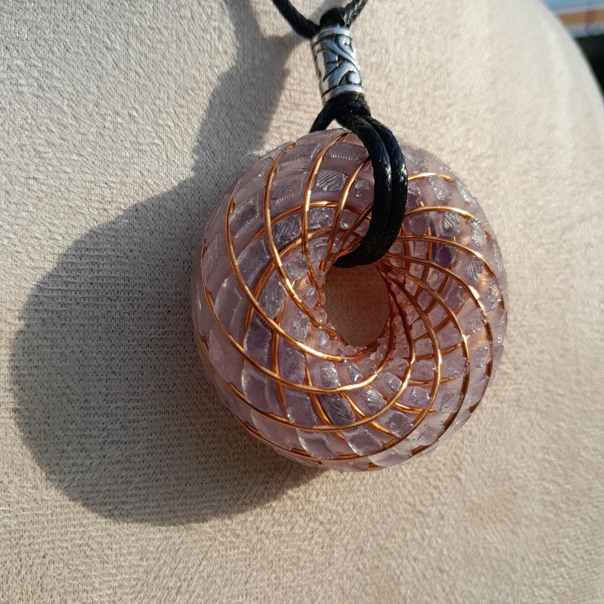 Bobina Torus Rodin con Amatistas - 50mm - Generador de Ondas de Vórtice - Mundo Orgon