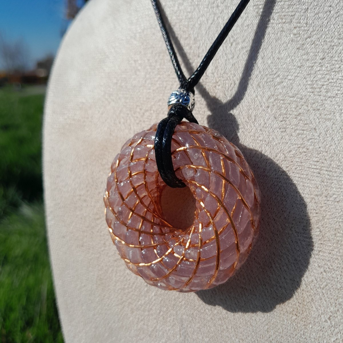 Bobina Torus Rodin con Amatistas - 50mm - Generador de Ondas de Vórtice - Mundo Orgon LTD