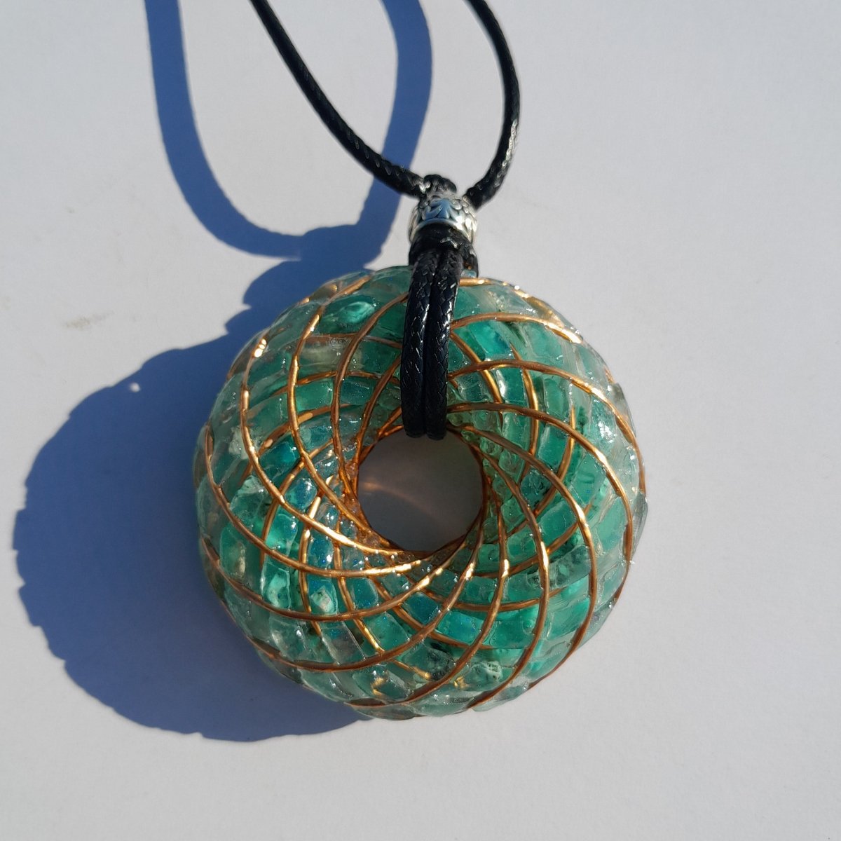 Bobina Torus Rodin con Chips de Turquesa - 50mm - Mundo Orgon LTD