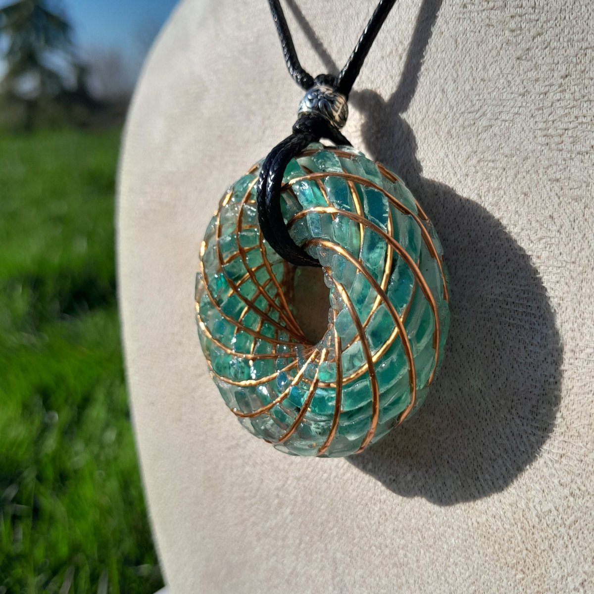 Bobina Torus Rodin con Chips de Turquesa - 50mm - Mundo Orgon LTD