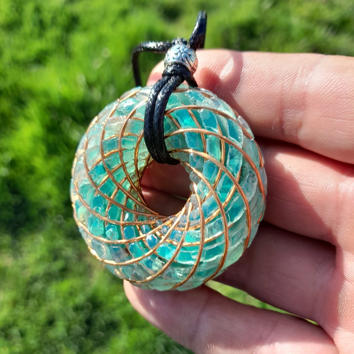 Bobina Torus Rodin con Chips de Turquesa - 50mm - Mundo Orgon LTD