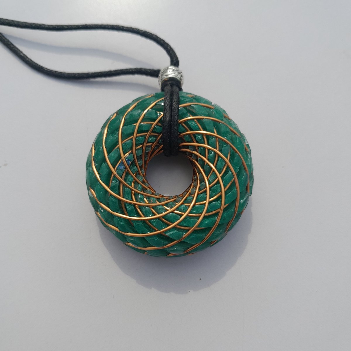 Bobina Torus Rodin con Chips de Turquesa- 50mm - Mundo Orgon LTD