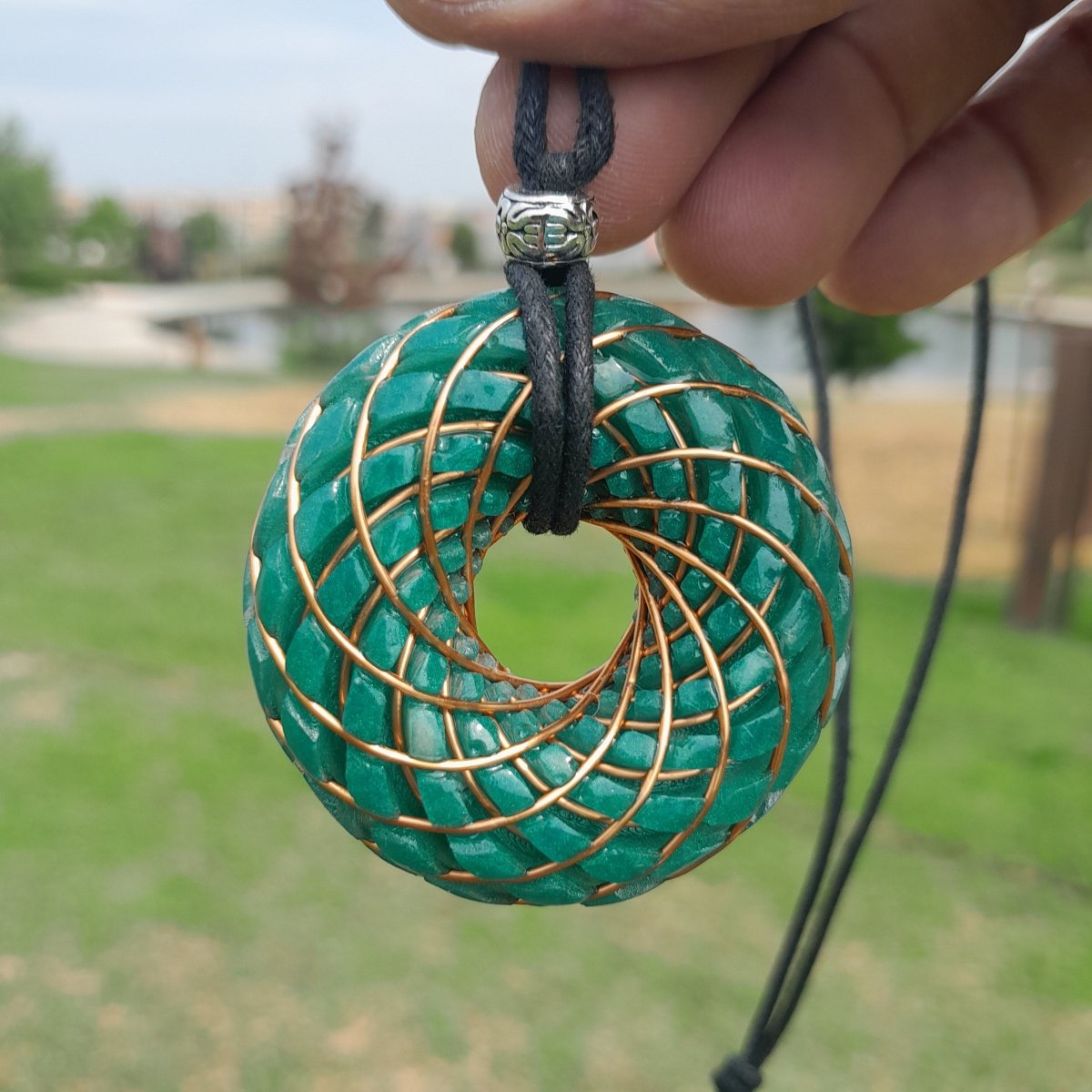 Bobina Torus Rodin con Chips de Turquesa- 50mm - Mundo Orgon LTD