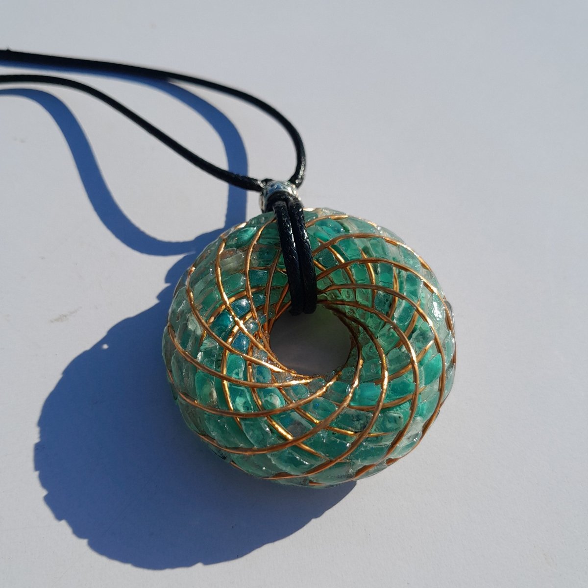 Bobina Torus Rodin con Chips de Turquesa - 50mm - Mundo Orgon LTD