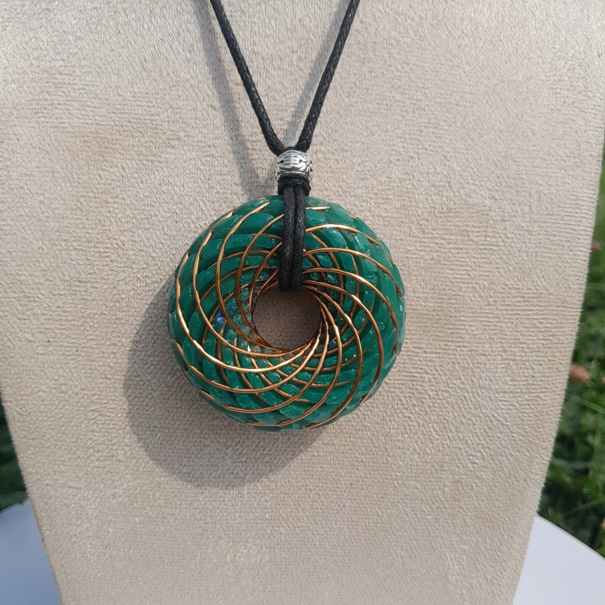 Bobina Torus Rodin con Chips de Turquesa- 50mm - Mundo Orgon LTD