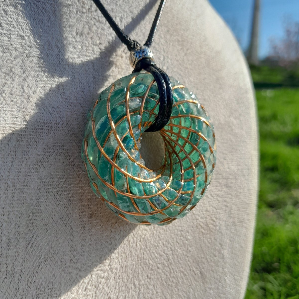 Bobina Torus Rodin con Chips de Turquesa - 50mm - Mundo Orgon LTD