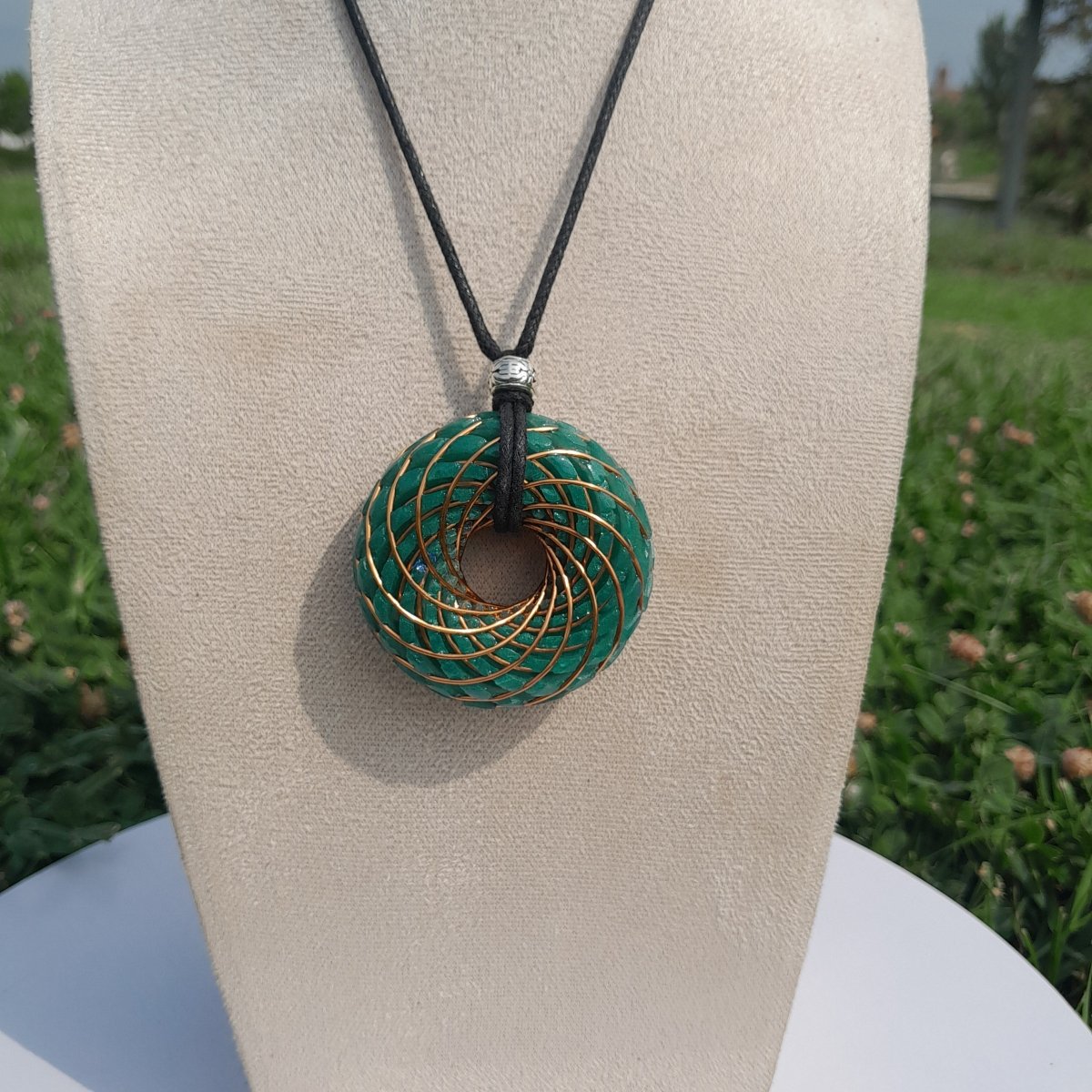 Bobina Torus Rodin con Chips de Turquesa- 50mm - Mundo Orgon LTD