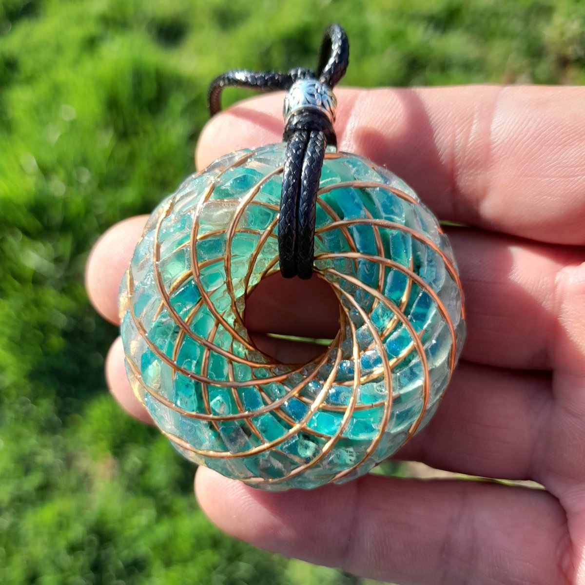 Bobina Torus Rodin con Chips de Turquesa - 50mm - Mundo Orgon LTD