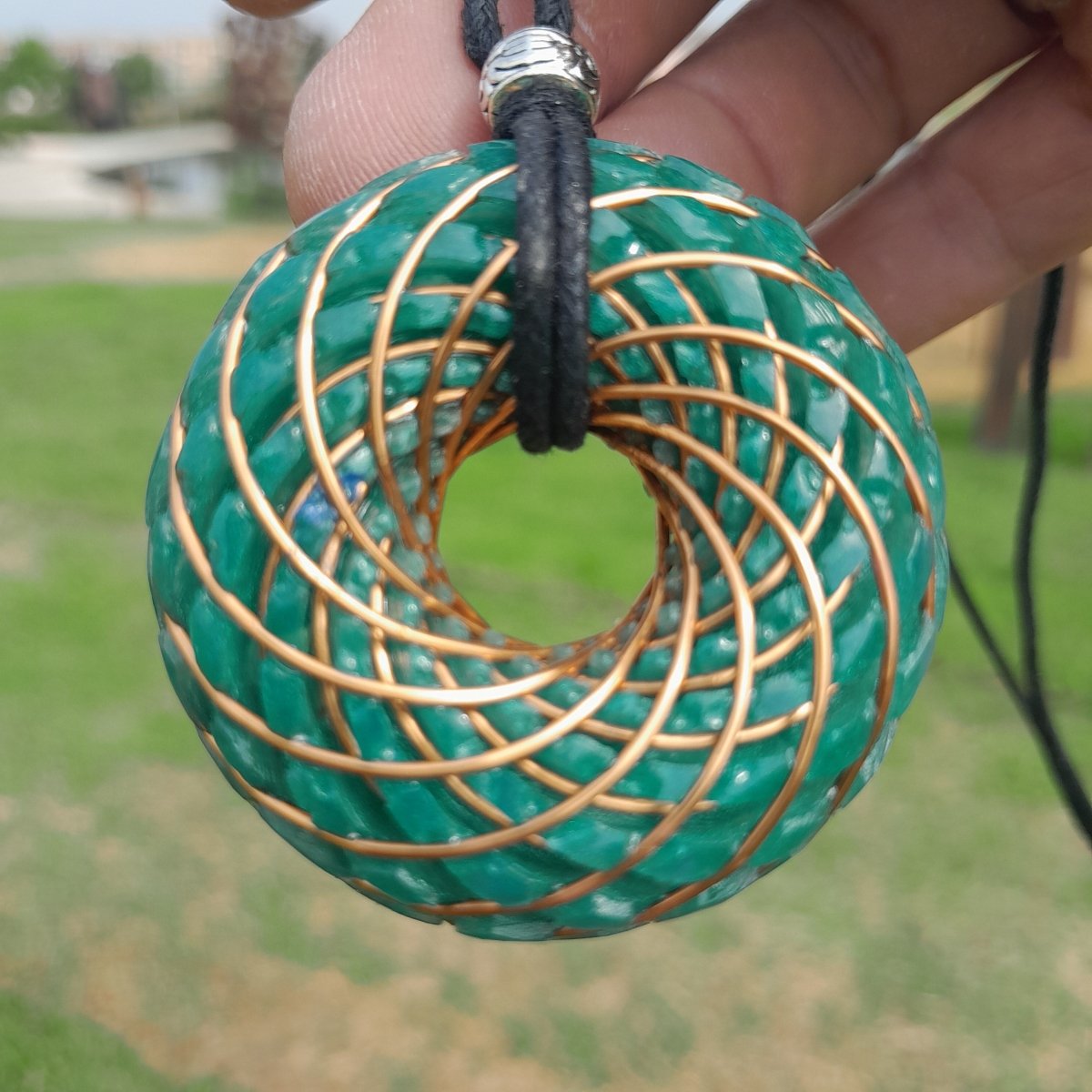 Bobina Torus Rodin con Chips de Turquesa- 50mm - Mundo Orgon LTD