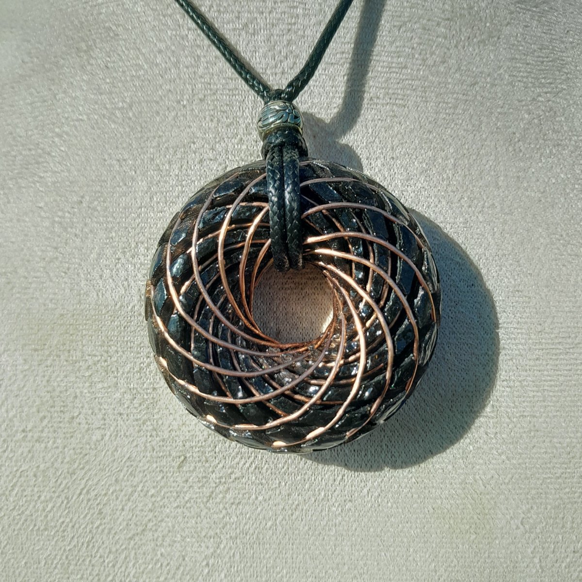 Bobina Torus Rodin con Shungita - 50mm - Generador de Ondas de Vórtice - Mundo Orgon LTD