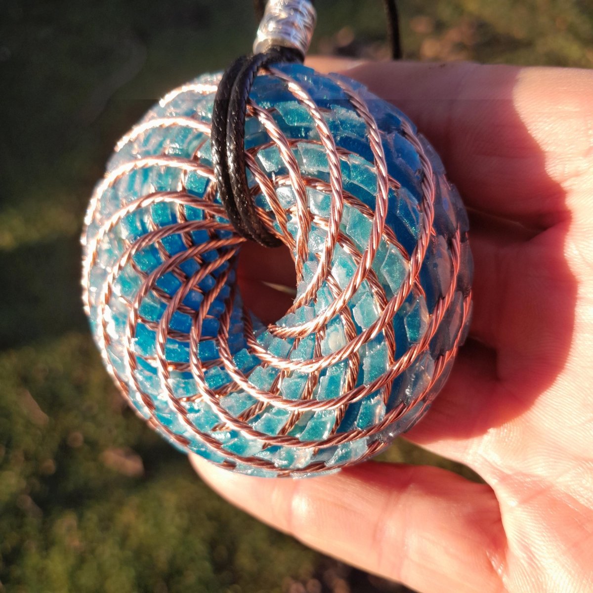 Colgante Bobina Rodin con Amazonita Azul 62 mm - Mundo Orgon