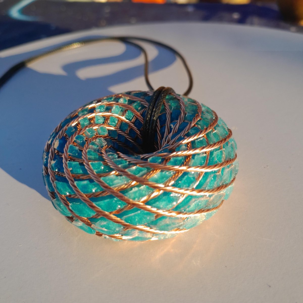 Colgante Bobina Rodin con Amazonita Azul 62 mm - Mundo Orgon