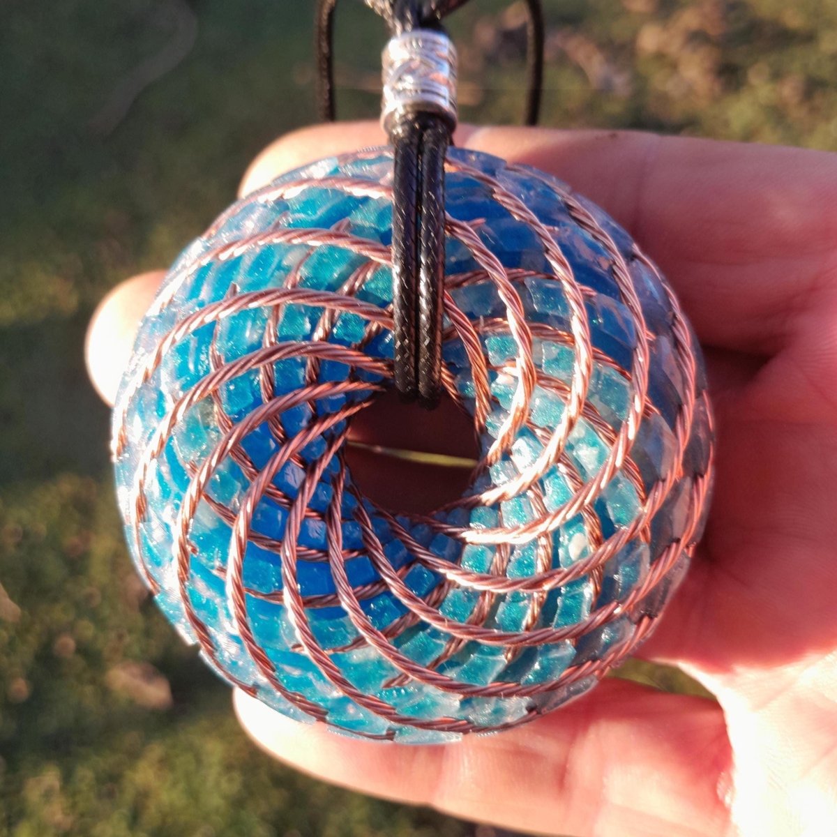 Colgante Bobina Rodin con Amazonita Azul 62 mm - Mundo Orgon