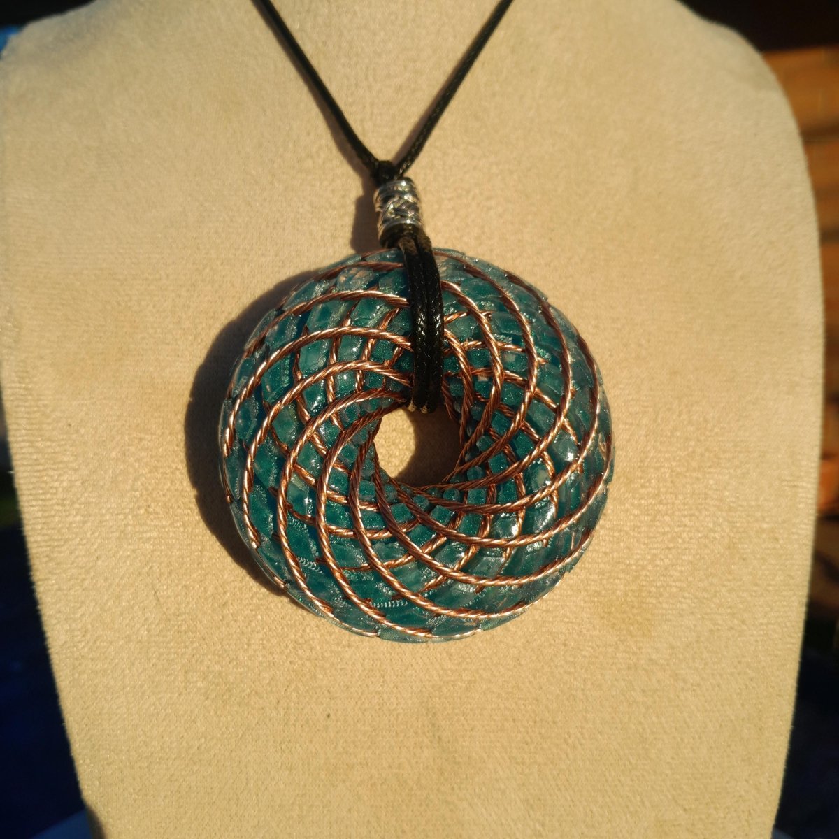 Colgante Bobina Rodin con Amazonita Azul 62 mm - Mundo Orgon