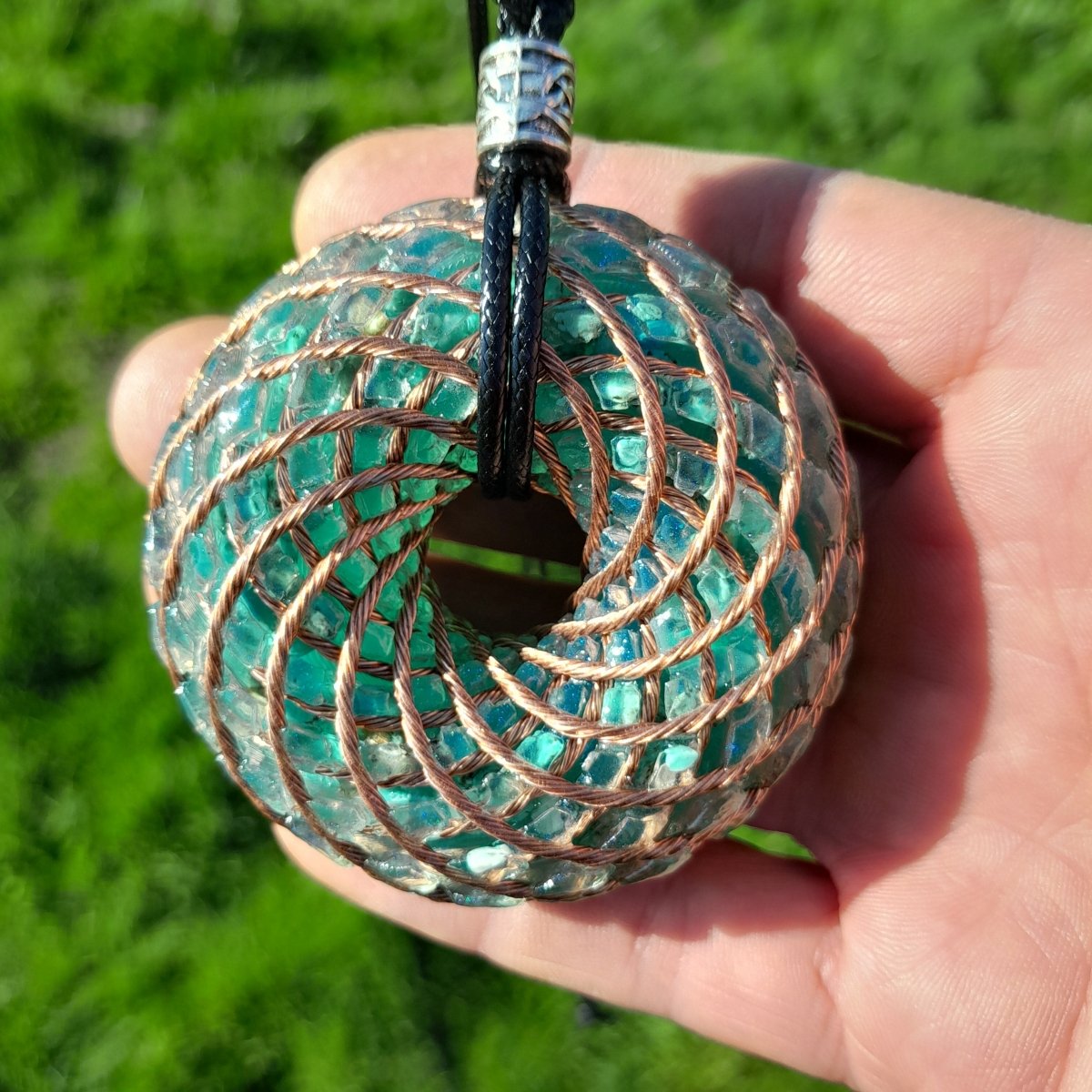 Colgante Bobina Rodin con Turquesa Azul 62 mm - Mundo Orgon LTD