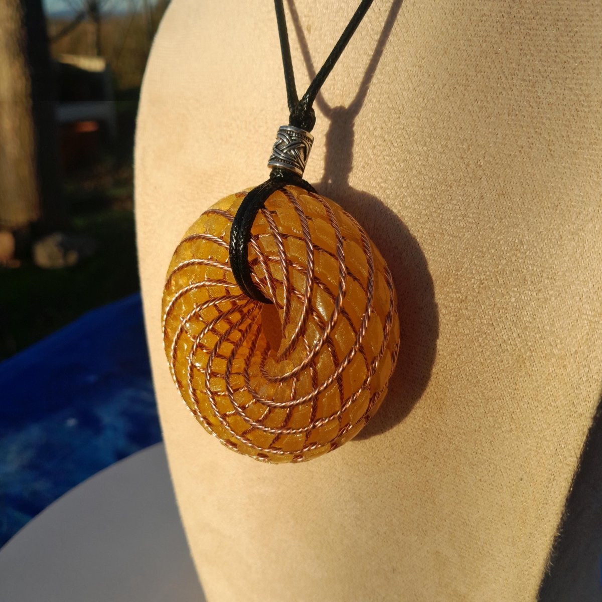 Colgante Bobina Rodin Cuarzo Citrino 62 mm - Mundo Orgon