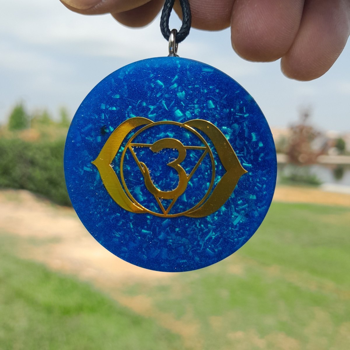 Colgante de Orgonita Chakra del Corazón con Shungita - Mundo Orgon LTD