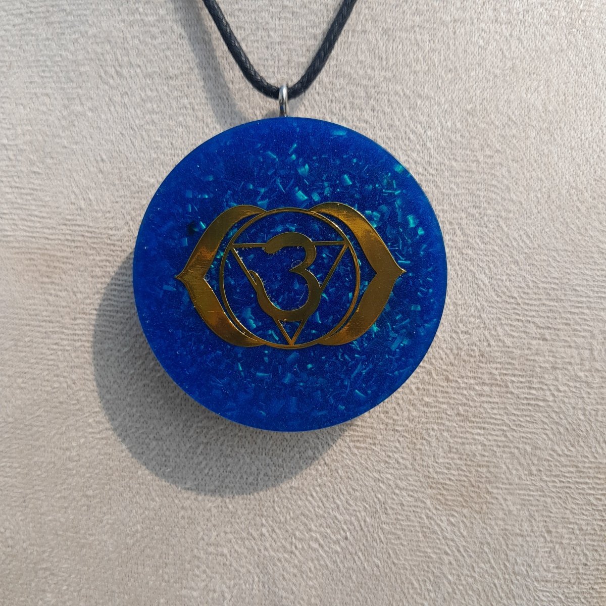 Colgante de Orgonita Chakra del Corazón con Shungita - Mundo Orgon LTD