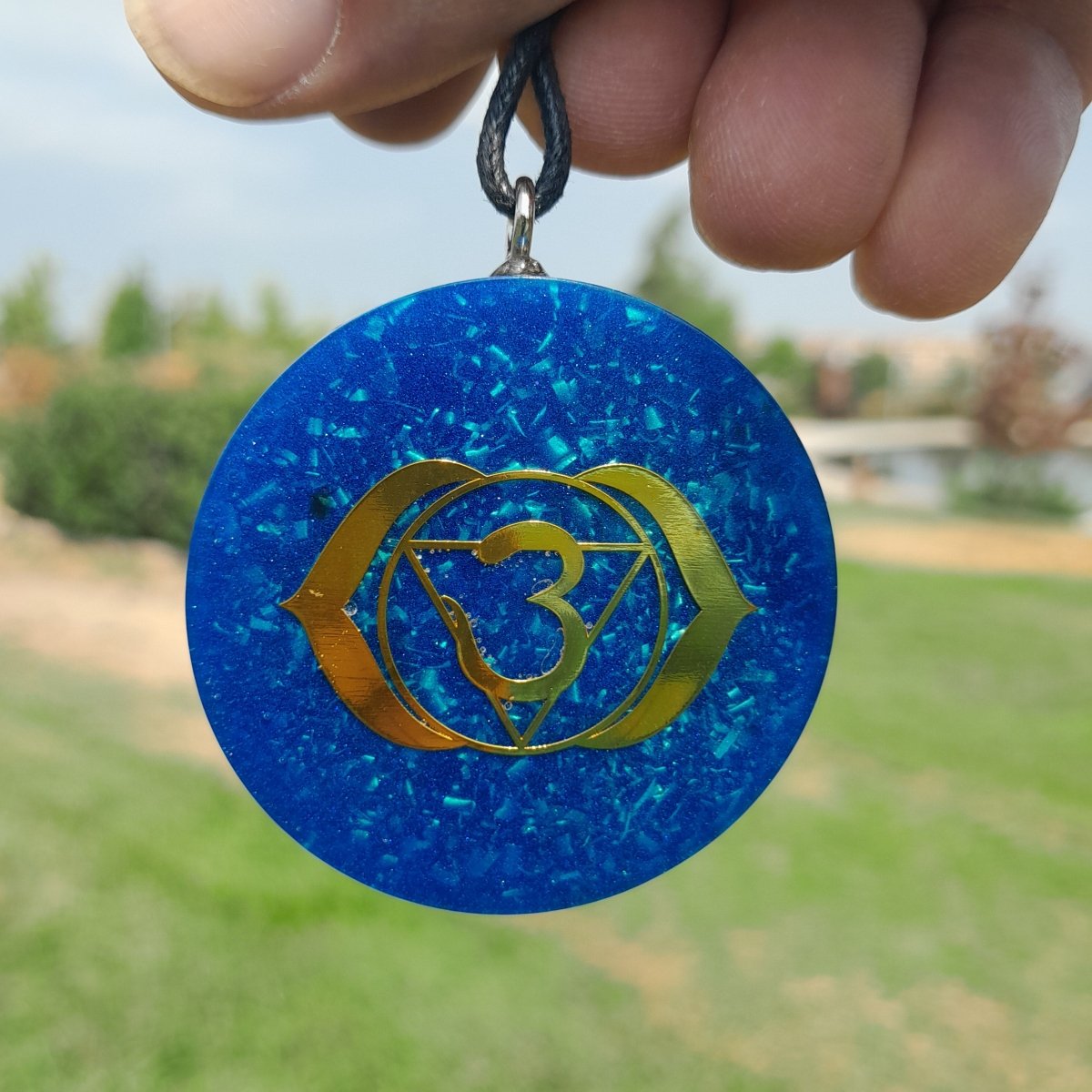 Colgante de Orgonita Chakra del Corazón con Shungita - Mundo Orgon LTD