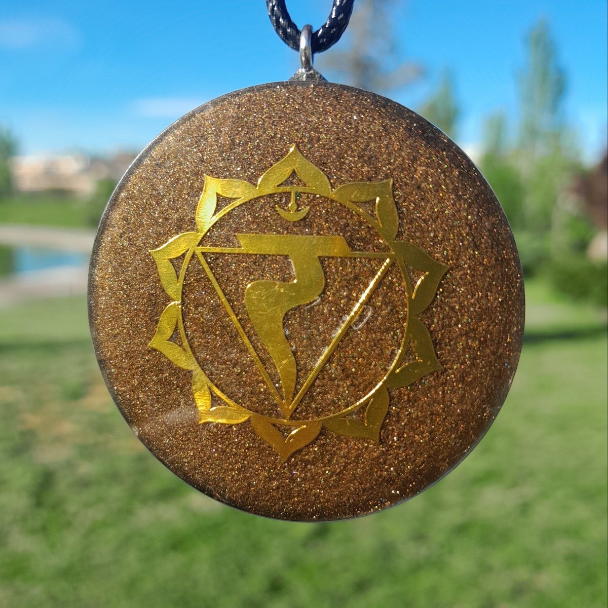 Colgante de Orgonita Chakra Manipura con Shungita - Mundo Orgon LTD