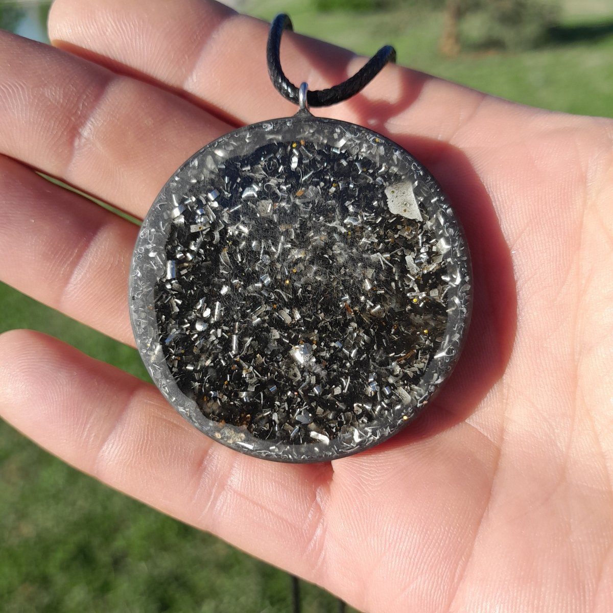 Colgante de Orgonita Estrella 16 Punta con Shungita - Mundo Orgon LTD